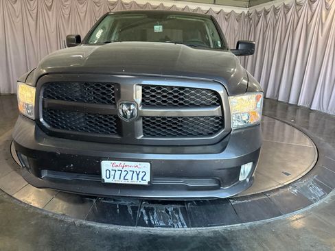 Used 2018 RAM 1500 Express RWD image 2