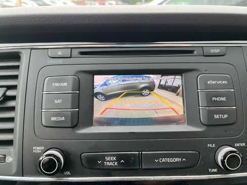 Used 2016 Kia Sedona EX FWD image 16