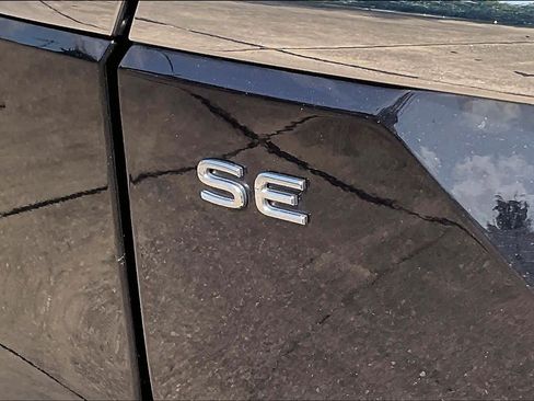 Used 2025 Volkswagen Atlas SE FWD image 10