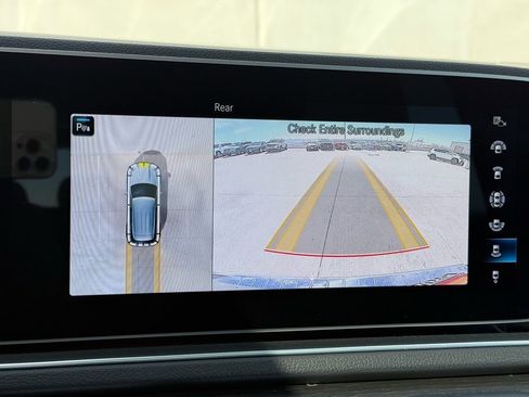 Used 2022 Mercedes-Benz GLE 350 4MATIC image 11