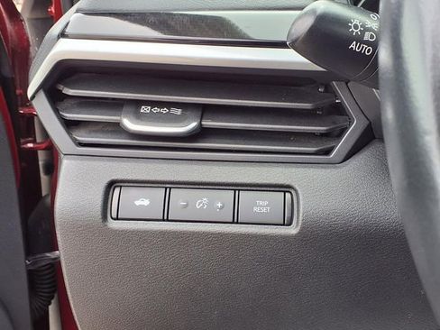 Used 2023 Nissan Altima 2.5 SR w/ SR Premium Package FWD image 6