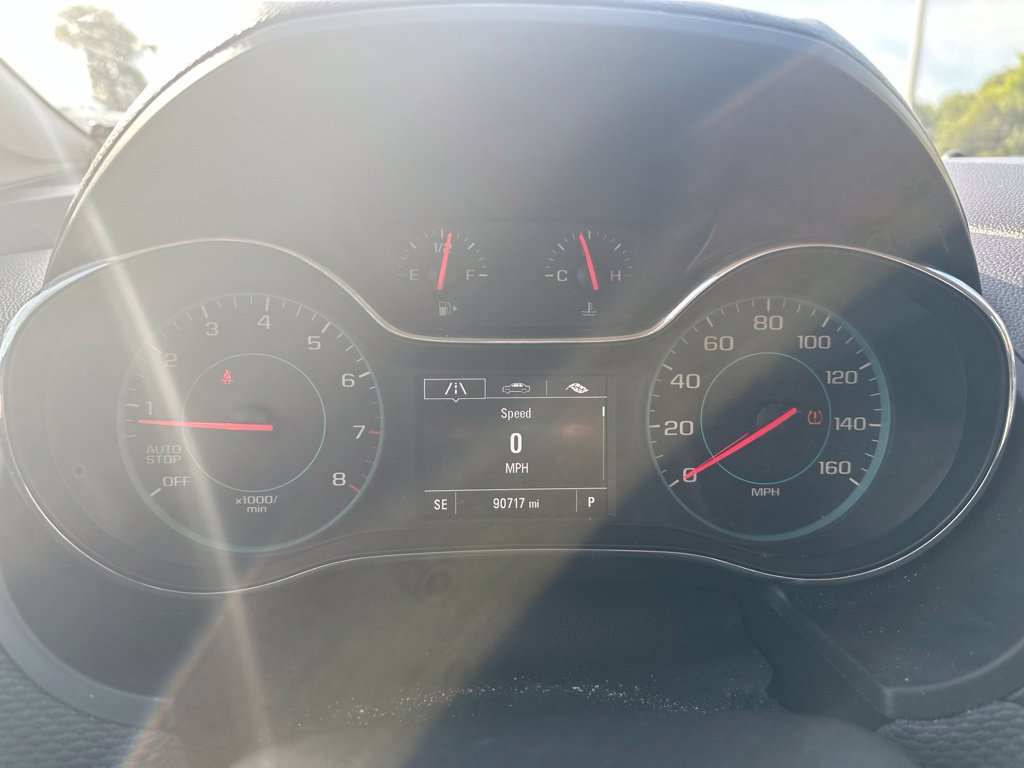 Used 2018 Chevrolet Cruze LS FWD image 14