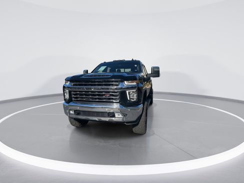 Used 2023 Chevrolet Silverado 2500 LTZ w/ LTZ Plus Package image 3