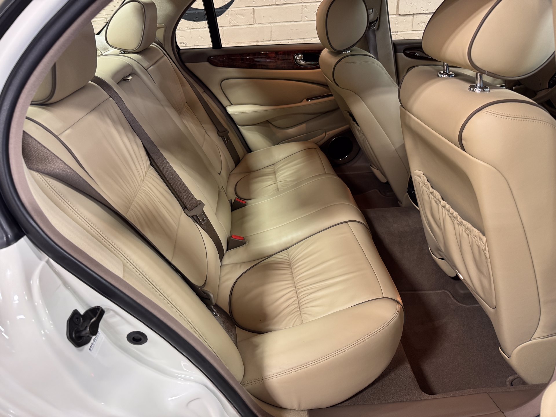 Used 2007 Jaguar XJ8 RWD image 41