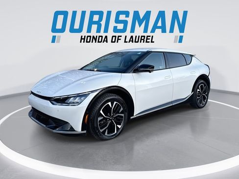 Used 2022 Kia EV6 Wind w/ Wind Technology Package image 1