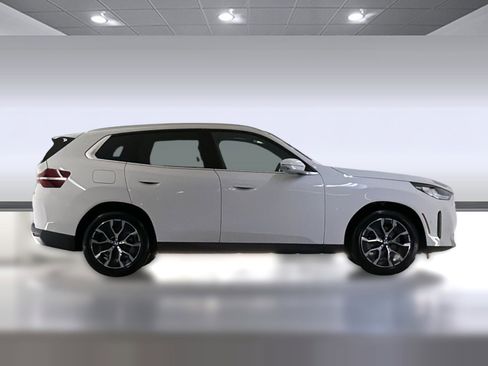 New 2026 BMW X3 xDrive30 w/ Premium Package AWD/4WD image 8