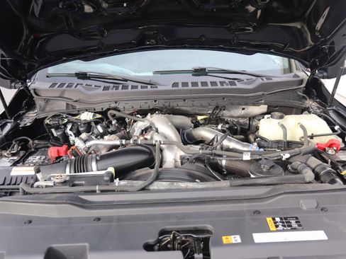 Used 2023 Ford F550 4x4 Regular Cab Super Duty image 29