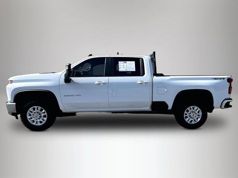 Used 2022 Chevrolet Silverado 2500 LT w/ Convenience Package image 9