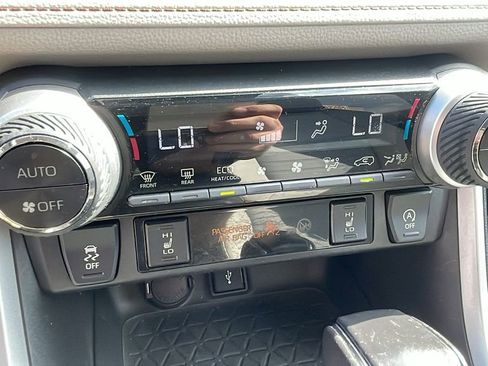 Certified 2021 Toyota RAV4 XLE Premium image 18