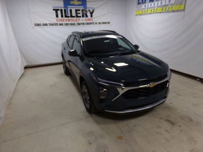 New 2025 Chevrolet Trax LT w/ Driver Confidence Package