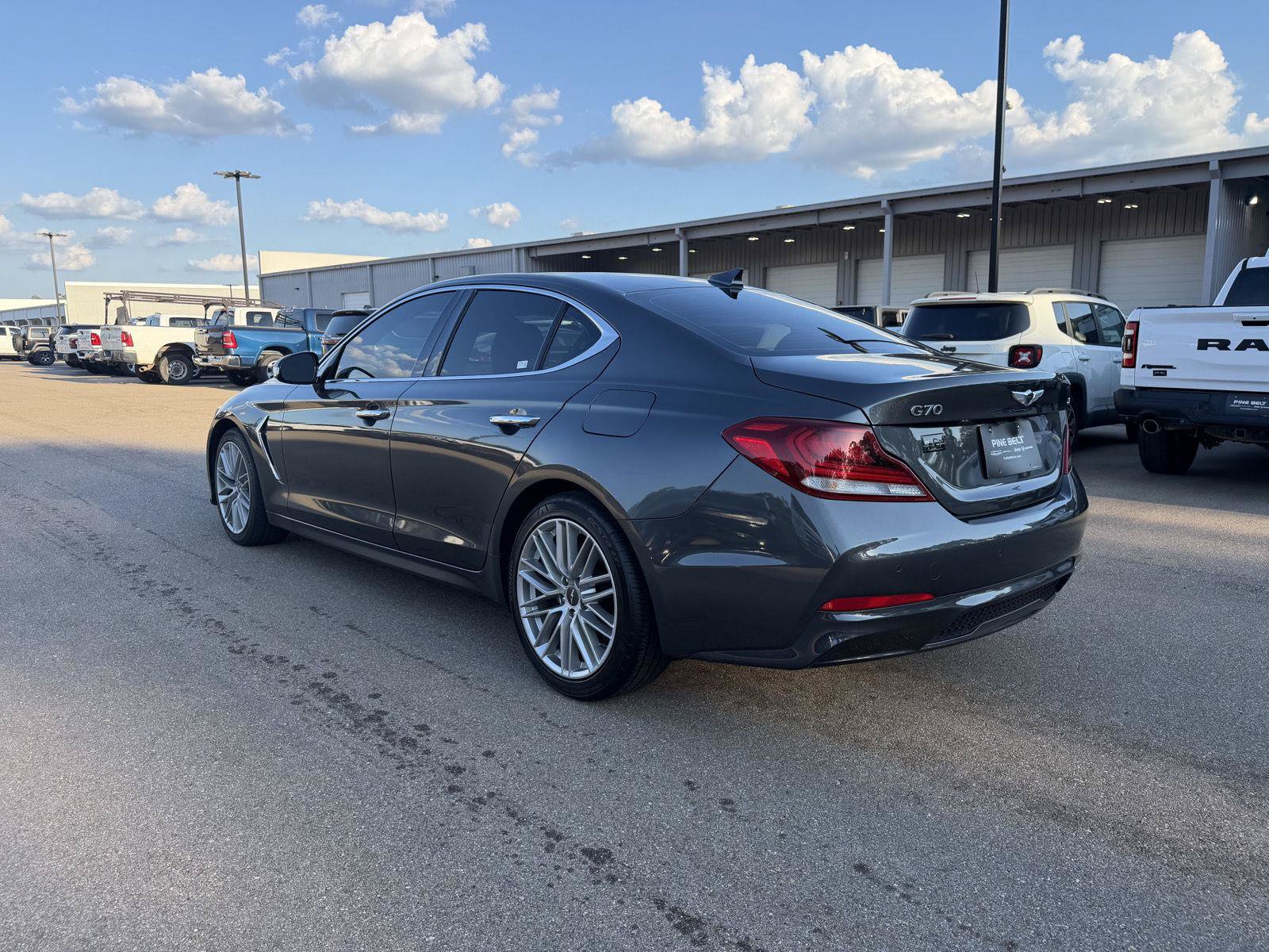 Used 2021 Genesis G70 2.0T w/ Elite Package RWD image 4