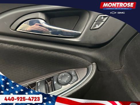 Used 2022 Chevrolet Malibu LT image 10