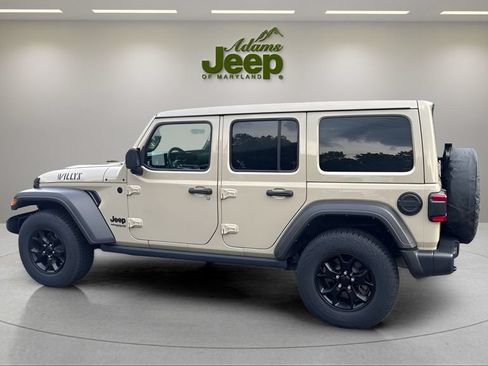 Used 2022 Jeep Wrangler Unlimited Sport AWD/4WD image 6