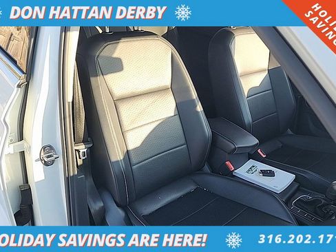 Used 2021 Volkswagen Tiguan SE image 4