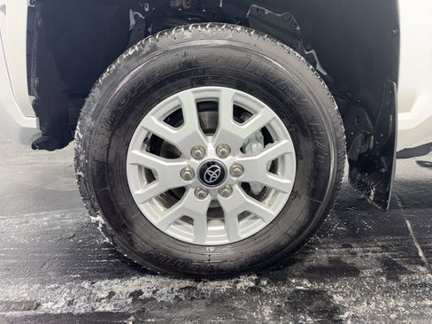 Used 2025 Toyota Tacoma SR image 6