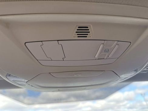 Used 2018 Ford Focus SEL image 26