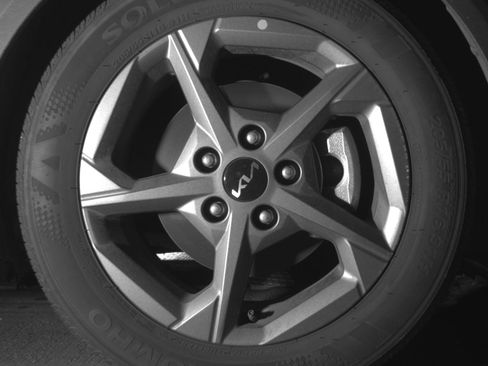 Used 2025 Kia K4 FWD image 13