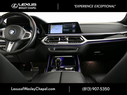 Used 2022 BMW X7 M50i w/ Luxury Seating Package image 30