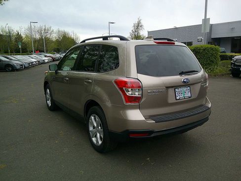 Used 2016 Subaru Forester 2.5i Premium w/ Popular Package #1 AWD/4WD image 3
