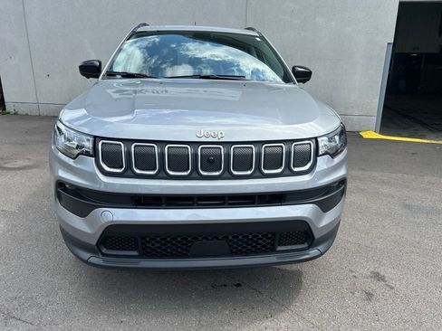 Used 2022 Jeep Compass Latitude AWD/4WD image 9