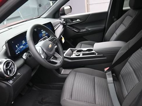 New 2026 Chevrolet Equinox LT w/ Safety and Technology Package FWD image 8