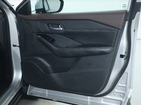 Certified 2023 Nissan Rogue SV w/ SV Premium B Package AWD/4WD image 37