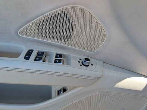 Used 2014 Audi A8 L TDI AWD/4WD image 28