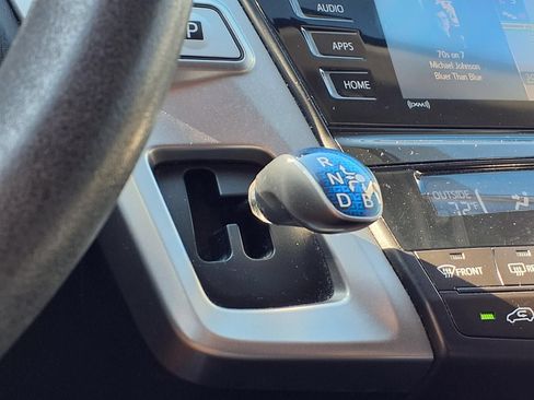 Used 2017 Toyota Prius V Three w/ Carpet Mat Package FWD image 24