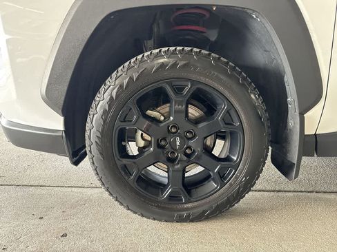 Used 2024 Toyota RAV4 TRD Off-Road AWD/4WD image 10