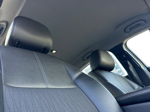 Used 2019 Chevrolet Impala LT image 16