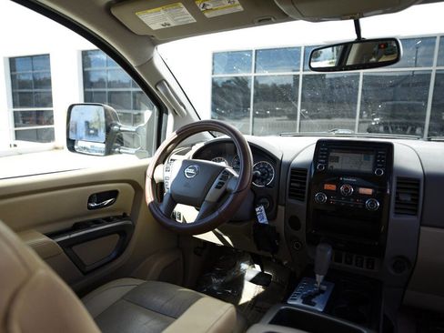 Used 2015 Nissan Titan SL w/ SL Max Utility Package image 16