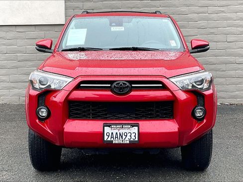 Used 2021 Toyota 4Runner SR5 Premium image 2