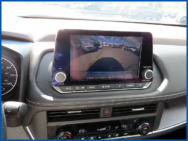 Used 2023 Nissan Rogue SV AWD/4WD image 20