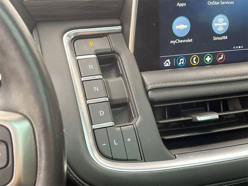 Used 2021 Chevrolet Tahoe Z71 w/ Z71 Signature Package image 15