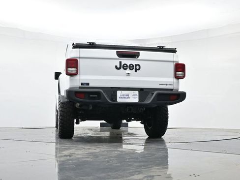 Used 2025 Jeep Gladiator Sport AWD/4WD image 35