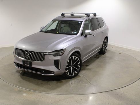 Used 2026 Volvo XC90 B6 Ultra image 1