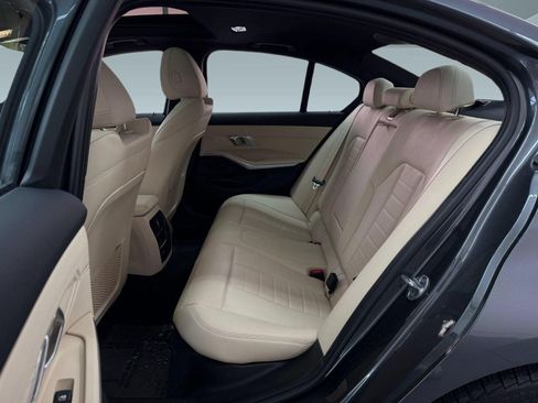 Used 2020 BMW 330i Sedan w/ Convenience Package RWD image 18