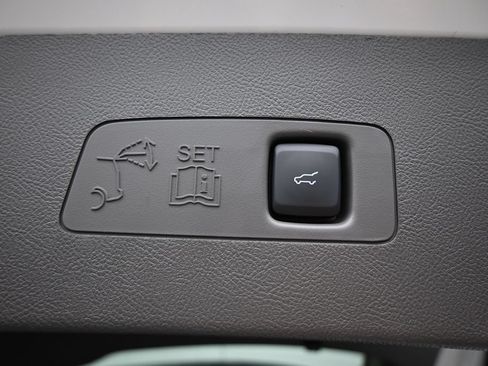 Used 2024 Lincoln Corsair Grand Touring w/ Equipment Group 302A AWD/4WD image 31
