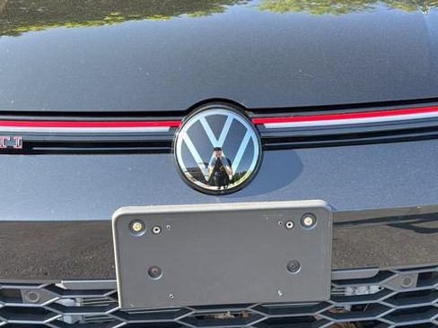 Used 2024 Volkswagen GTI SE FWD image 11