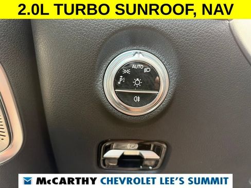 Used 2023 Mercedes-Benz C 300 4MATIC Sedan image 11