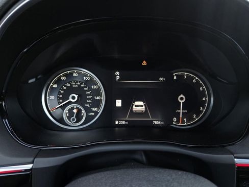 Used 2025 Genesis GV70 3.5T Sport image 32