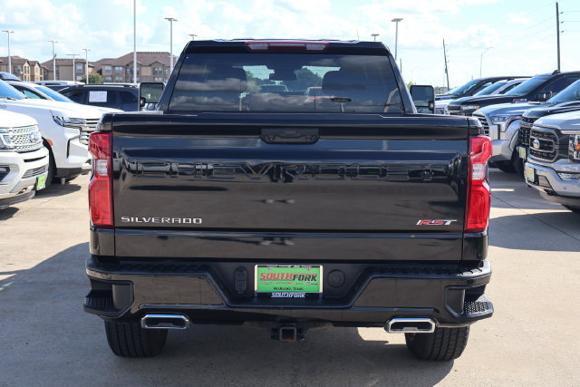 Used 2024 Chevrolet Silverado 1500 RST w/ Z71 Off-Road Package AWD/4WD image 5