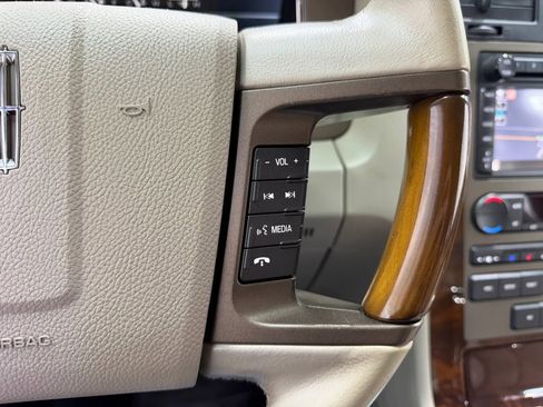 Used 2013 Lincoln Navigator L Sport Utility 4D w/ HD Trailer Tow Pkg image 29