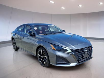 Used 2024 Nissan Altima 2.5 SR