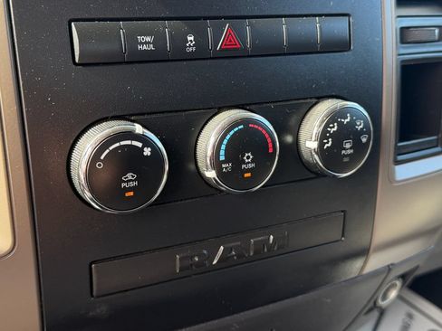 Used 2012 RAM 1500 Express RWD image 28