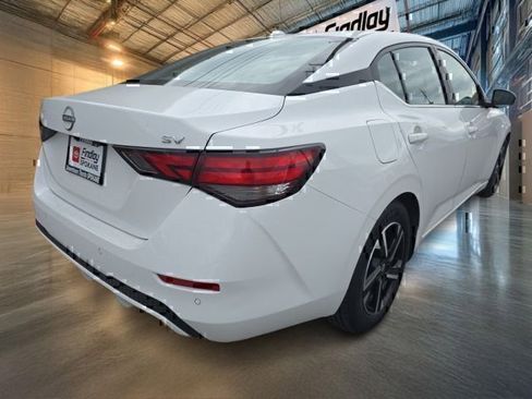 Used 2024 Nissan Sentra SV FWD image 6