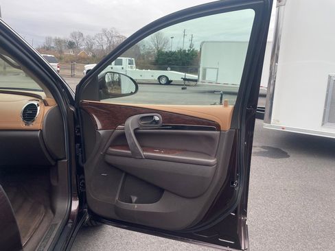 Used 2015 Buick Enclave Leather image 24