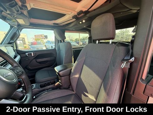 Used 2024 Jeep Wrangler Sport S image 15