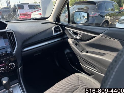 Used 2019 Subaru Forester Premium AWD/4WD image 16