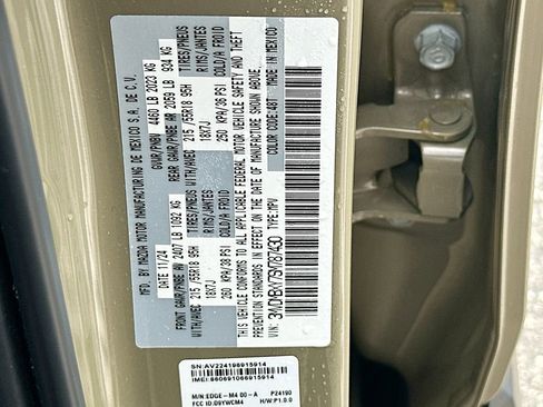 Used 2025 MAZDA CX-30 Carbon image 31